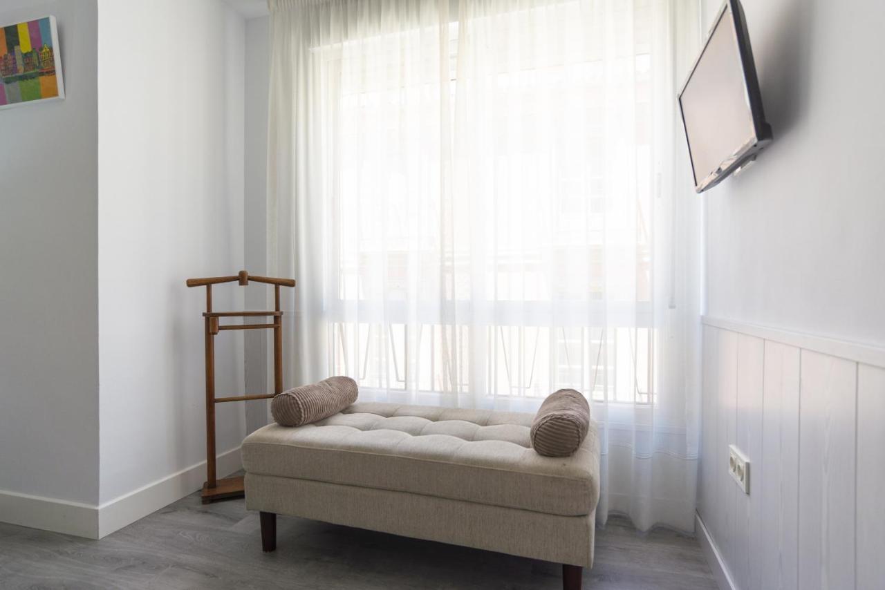 Soho Premium 4 Bedrooms Apartment Малага Экстерьер фото