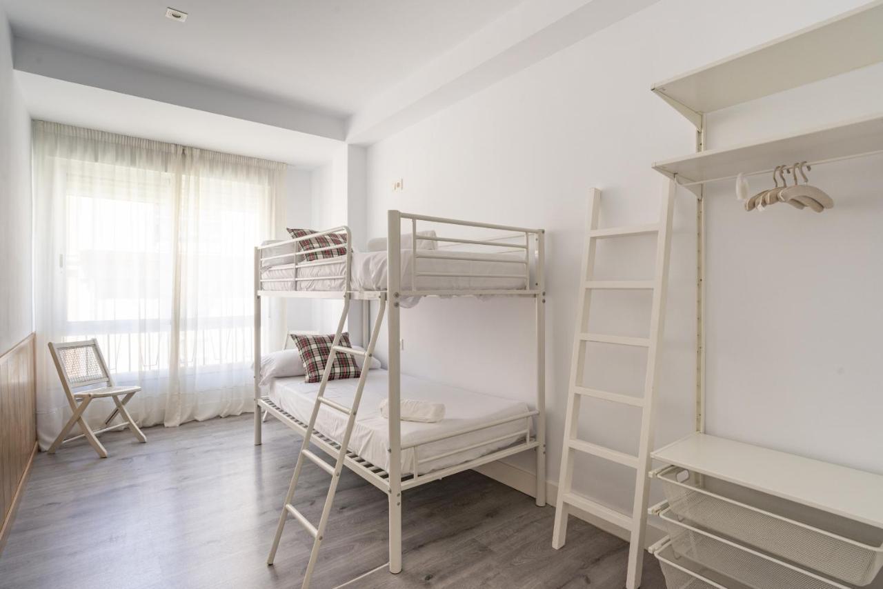 Soho Premium 4 Bedrooms Apartment Малага Экстерьер фото